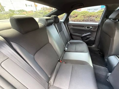 Used 2023 Honda Civic Sport image 32
