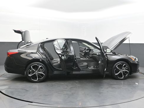 Certified 2023 Nissan Altima 2.5 SR FWD image 46