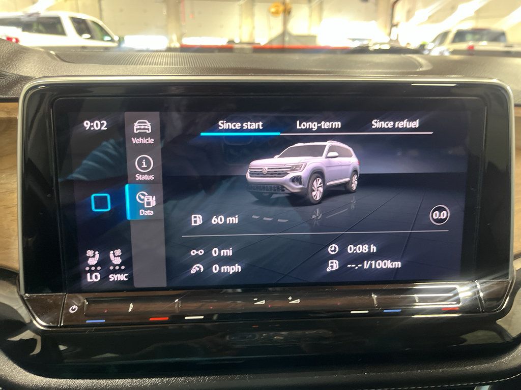 Used 2025 Volkswagen Atlas SE AWD/4WD image 39