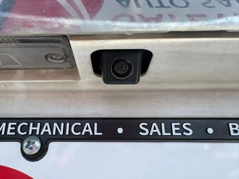 Used 2016 Lexus GX 460 w/ Premium Package AWD/4WD image 25