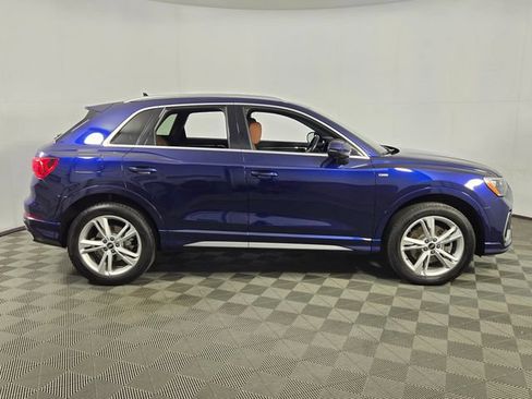 Used 2022 Audi Q3 2.0T Premium w/ Convenience Package AWD/4WD image 11