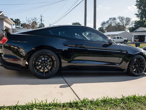 Used 2018 Ford Mustang Shelby GT350 w/ Electronics Package image 9