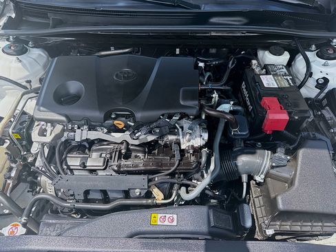 Used 2021 Toyota Camry SE FWD image 34