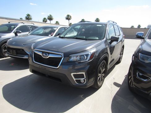 Used 2020 Subaru Forester Limited AWD/4WD image 1