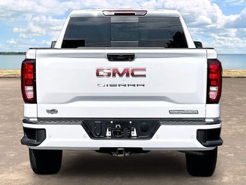 Used 2025 GMC Sierra 1500 Elevation w/ Elevation Premium Package AWD/4WD image 5