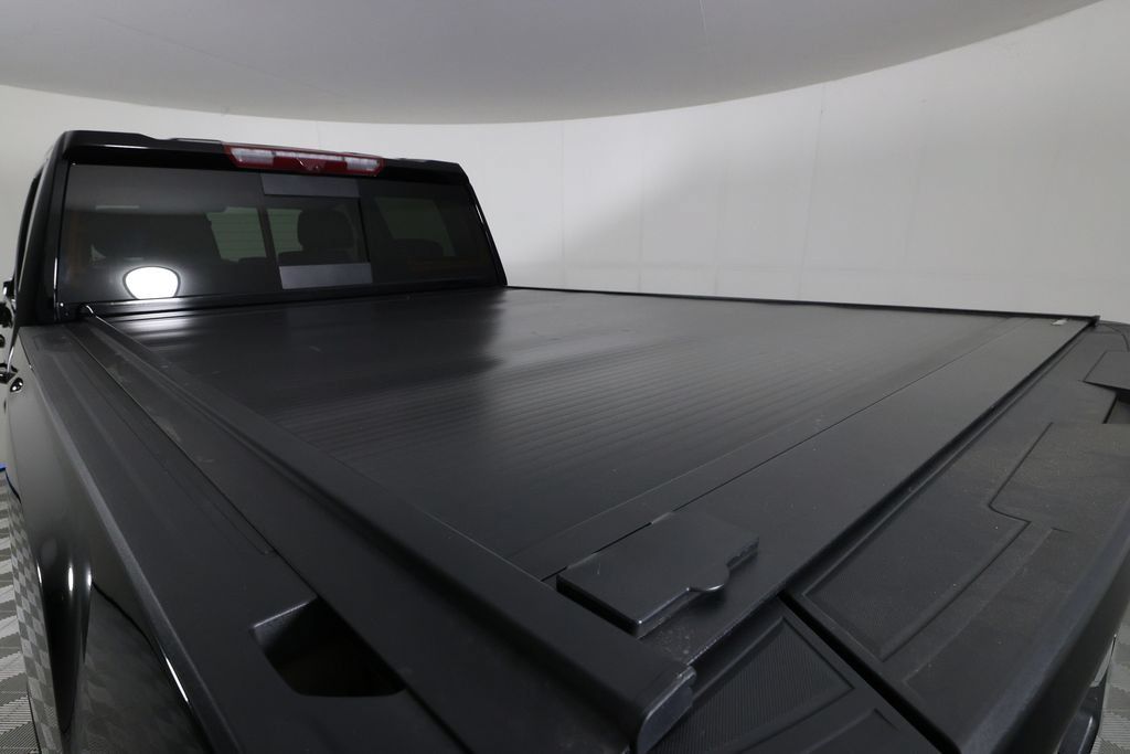 Used 2024 GMC Sierra 2500 Denali w/ Denali Reserve Package AWD/4WD image 7