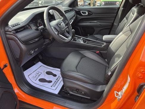 New 2026 Jeep Compass Latitude AWD/4WD image 18