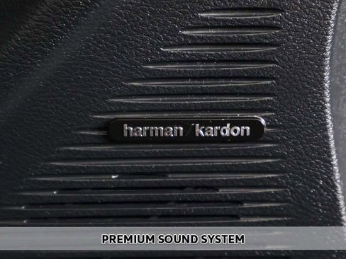 Used 2016 Dodge Challenger SRT Hellcat image 5