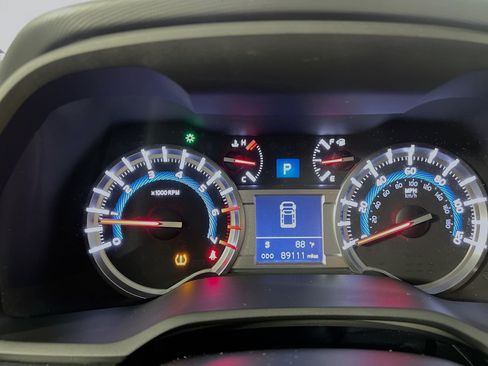 Used 2018 Toyota 4Runner Limited AWD/4WD image 21