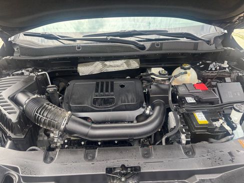 Used 2025 Chevrolet Blazer LT FWD image 33