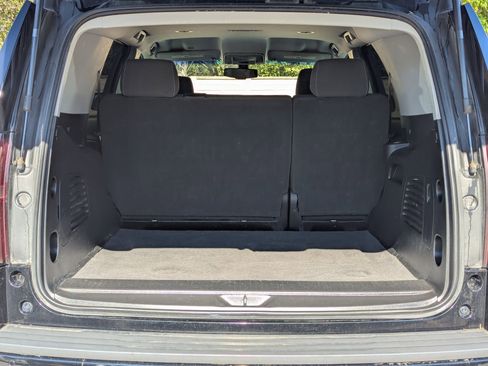 Used 2020 Chevrolet Tahoe LS image 23