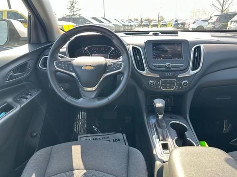 Used 2022 Chevrolet Equinox LT FWD image 14