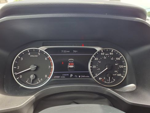 Used 2025 Nissan Rogue SV FWD image 30