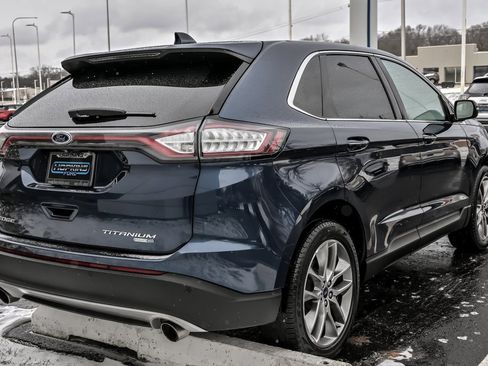 Used 2017 Ford Edge Titanium w/ Equipment Group 301A image 8