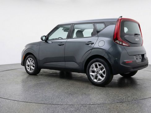 Used 2025 Kia Soul LX w/ LX Technology Package image 6