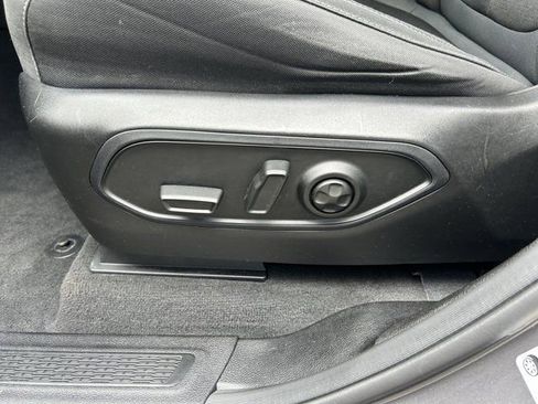 Used 2023 Jeep Grand Cherokee L Laredo AWD/4WD image 20