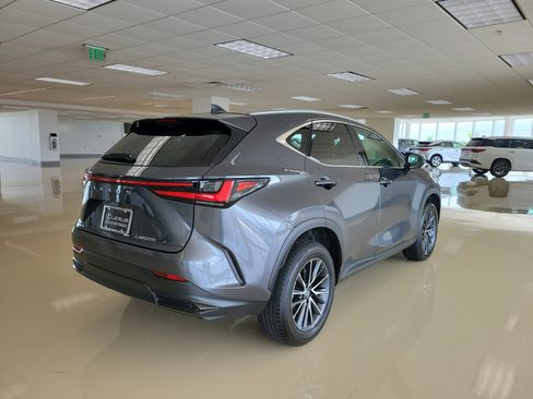 Used 2024 Lexus NX 250 FWD w/ Cold Area Package image 8