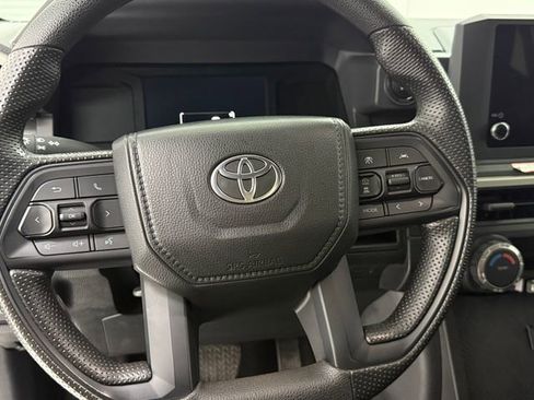 Used 2024 Toyota Tacoma SR image 9