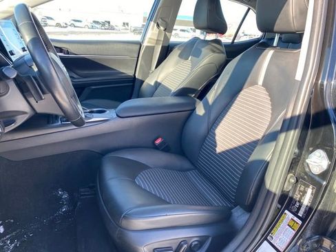 Used 2023 Toyota Camry SE image 13