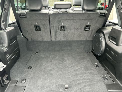 Used 2022 Jeep Wrangler Unlimited Sahara w/ Cold Weather Group image 35