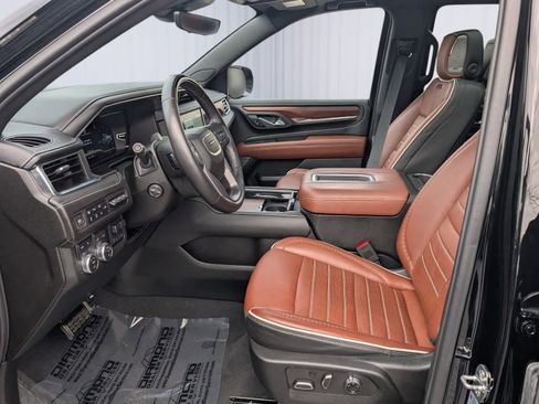 Certified 2024 GMC Yukon Denali Ultimate image 17