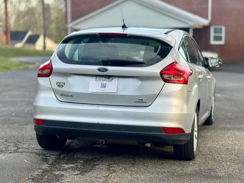 Used 2016 Ford Focus SE image 2