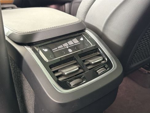 Certified 2023 Volvo XC90 B6 Plus image 26