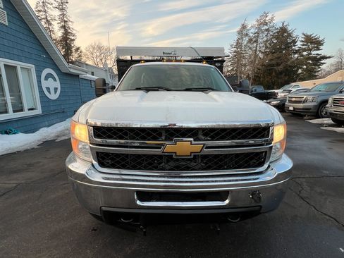 Used 2013 Chevrolet Silverado 3500 W/T w/ Snow Plow Prep Package image 8