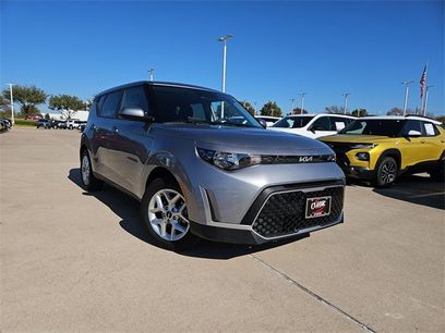 Used 2024 Kia Soul LX w/ LX Technology Package