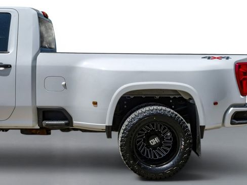 Used 2025 Chevrolet Silverado 3500 W/T AWD/4WD image 12