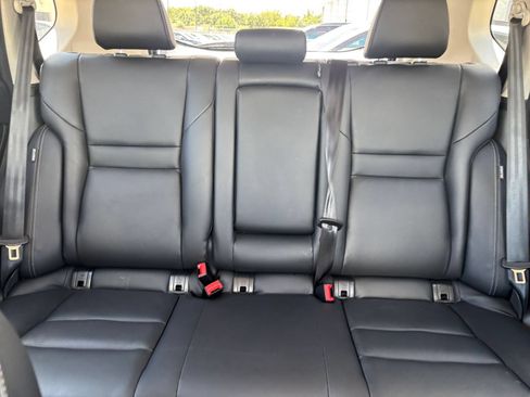 Used 2026 Nissan Rogue SL FWD image 40