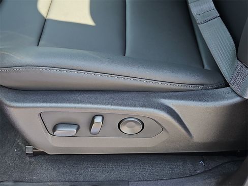 New 2026 GMC Canyon Elevation w/ Convenience Package image 22