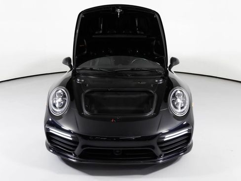 Used 2019 Porsche 911 Turbo image 9