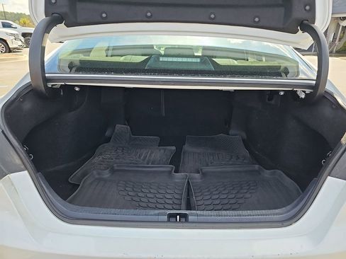 Used 2022 Toyota Camry XSE w/ Navigation Package image 15