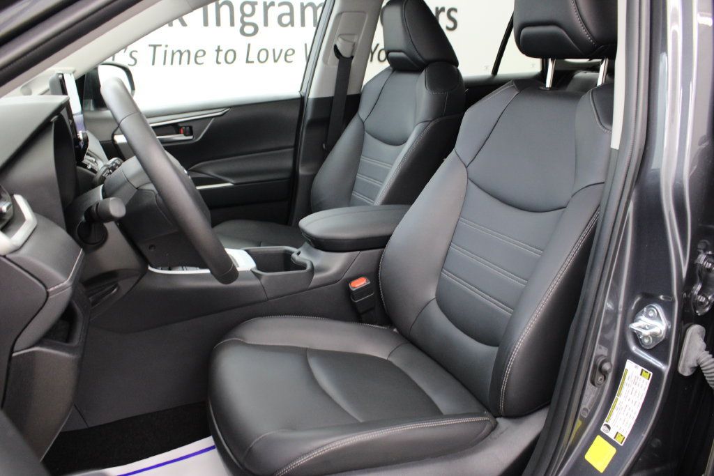 Used 2025 Toyota RAV4 XLE Premium w/ Weather Package FWD image 15