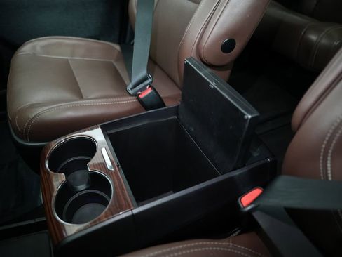 Used 2018 Toyota Sienna Limited Premium image 33