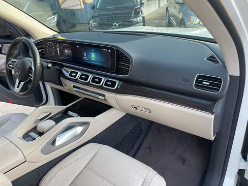 Used 2020 Mercedes-Benz GLS 450 4MATIC image 18