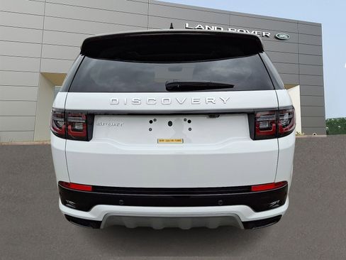 Certified 2024 Land Rover Discovery Sport S image 7