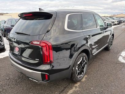 New 2025 Kia Telluride S