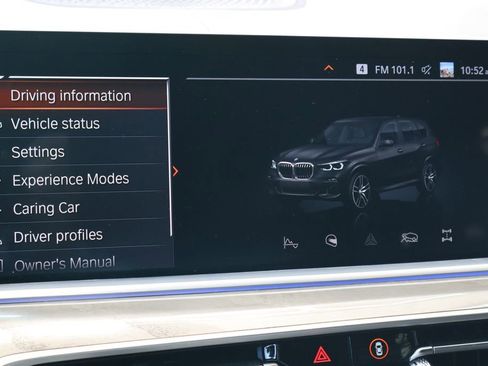 Used 2022 BMW X5 M50i w/ Executive Package image 37