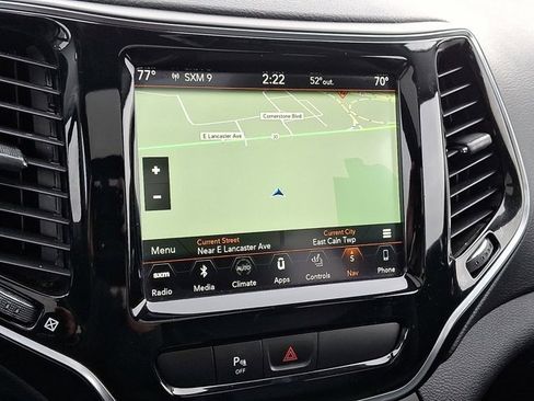 Certified 2019 Jeep Cherokee Limited w/ Luxury Group image 21