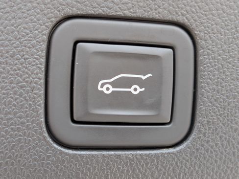 Certified 2023 Cadillac Escalade Sport w/ LPO, ONYX Package AWD/4WD image 19