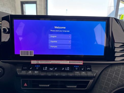 Used 2026 Toyota Camry XLE w/ Premium Package FWD image 24