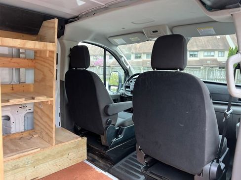 Used 2023 Ford Transit 250 Low Roof w/ Exterior Upgrade Package RWD image 32