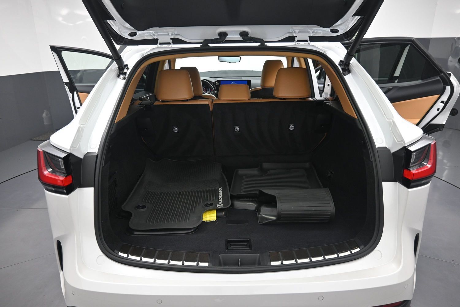 Used 2024 Lexus NX 350 AWD image 39
