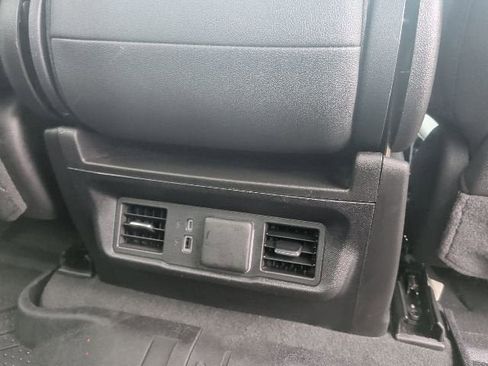 Certified 2025 GMC Sierra 1500 SLT AWD/4WD image 17