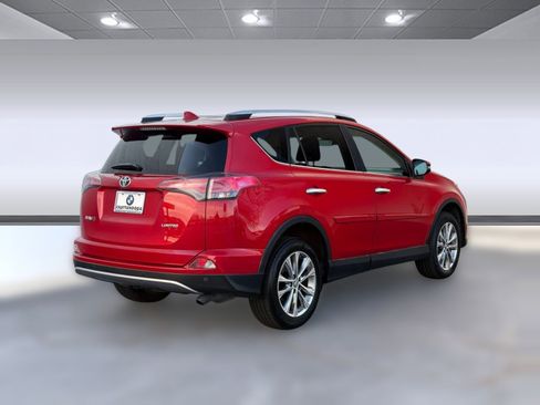 Used 2017 Toyota RAV4 Limited image 8