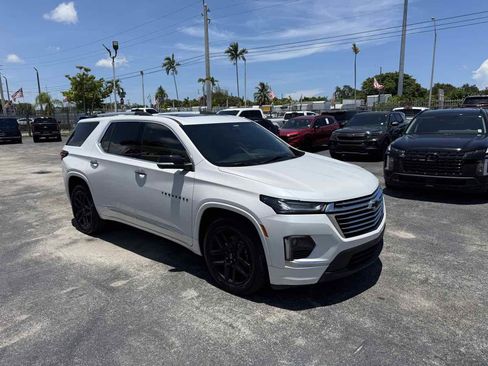 Used 2022 Chevrolet Traverse Premier w/ LPO, Blackout Package image 2