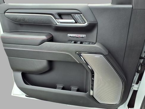 Used 2024 GMC Sierra 1500 AT4X AWD/4WD image 17