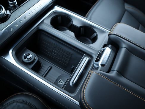 New 2025 Ford Expedition Tremor image 10